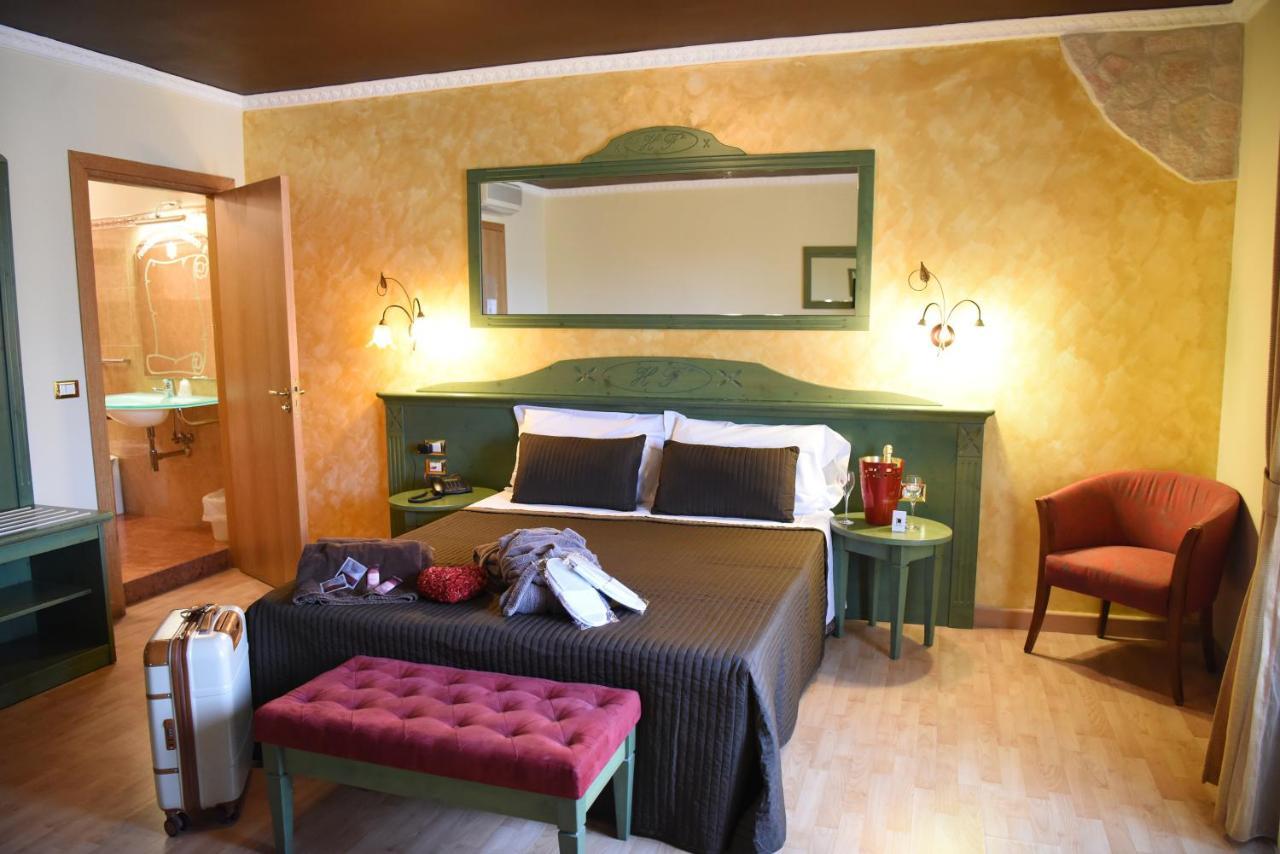 Hotel Federico II Lucera Esterno foto