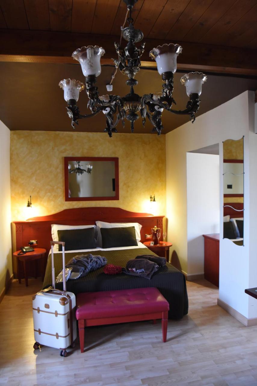 Hotel Federico II Lucera Esterno foto